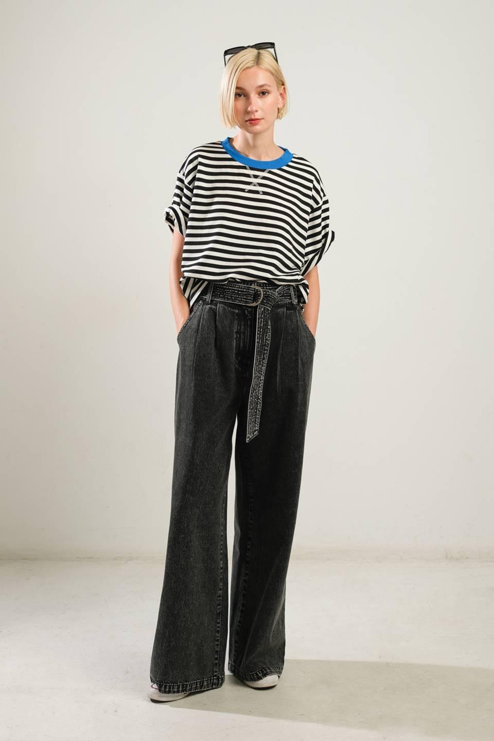 FOREVER WAITING KNIT TOP