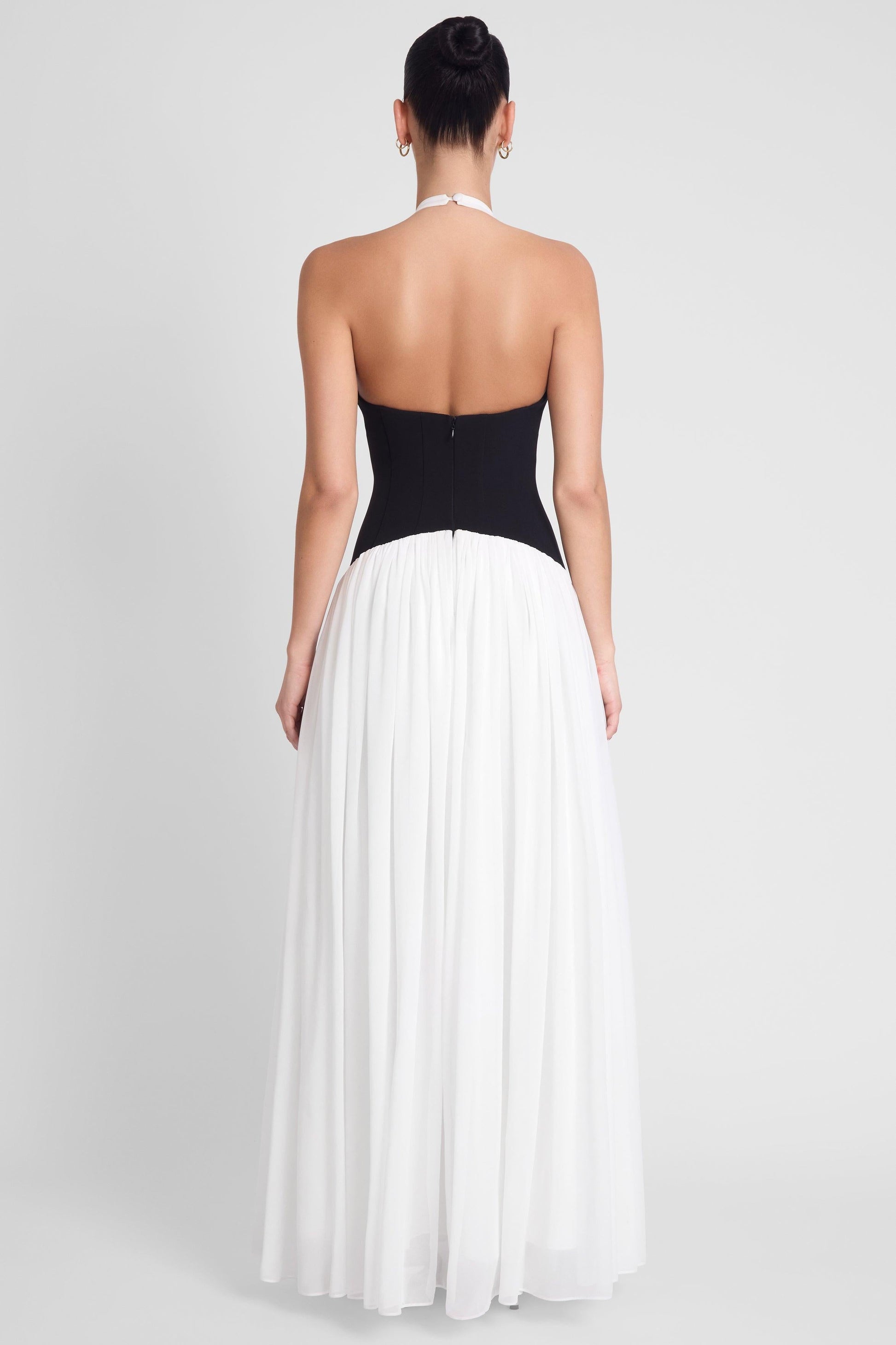 Elegant Collection | Black Maxi Dress with Corset Waist & Halter Neckline | Timeless Style for Stunning Silhouette 5