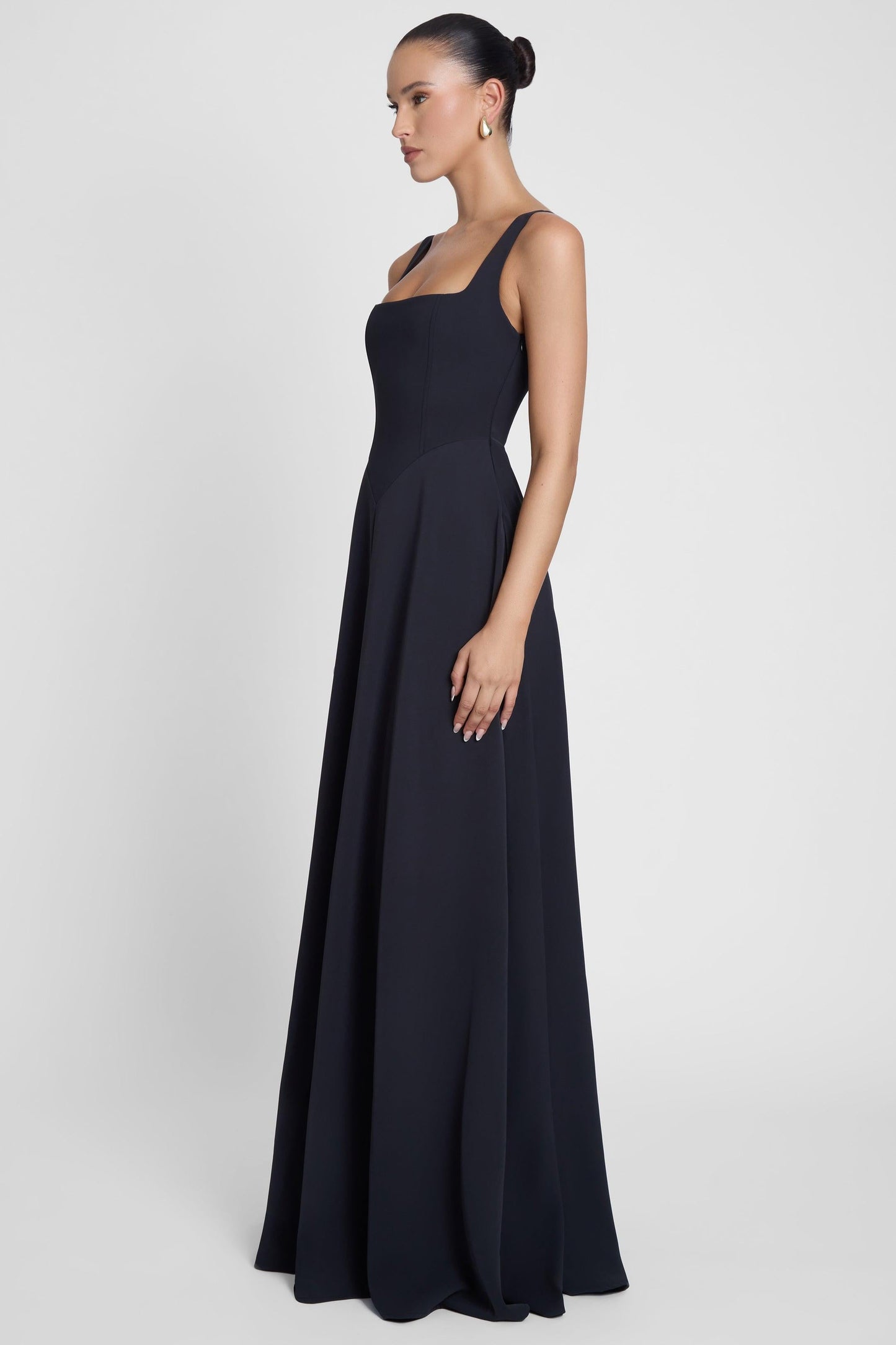 Elegant Corset | Black Maxi Dress with Square Neckline & Structured V-Waist | Flattering Silhouette for Formal Events 4