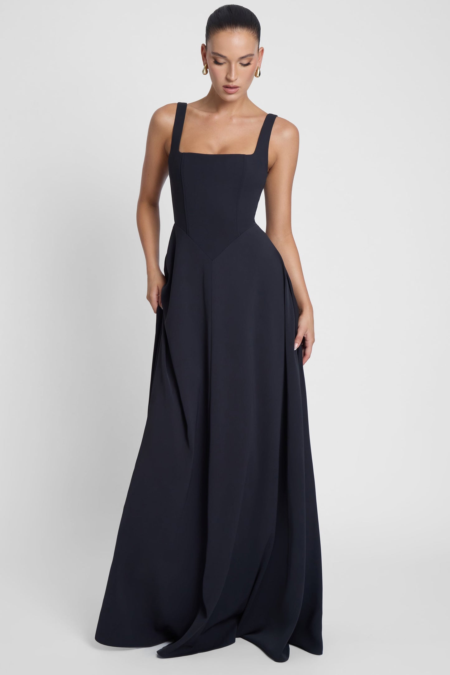 Elegant Corset | Black Maxi Dress with Square Neckline & Structured V-Waist | Flattering Silhouette for Formal Events 5