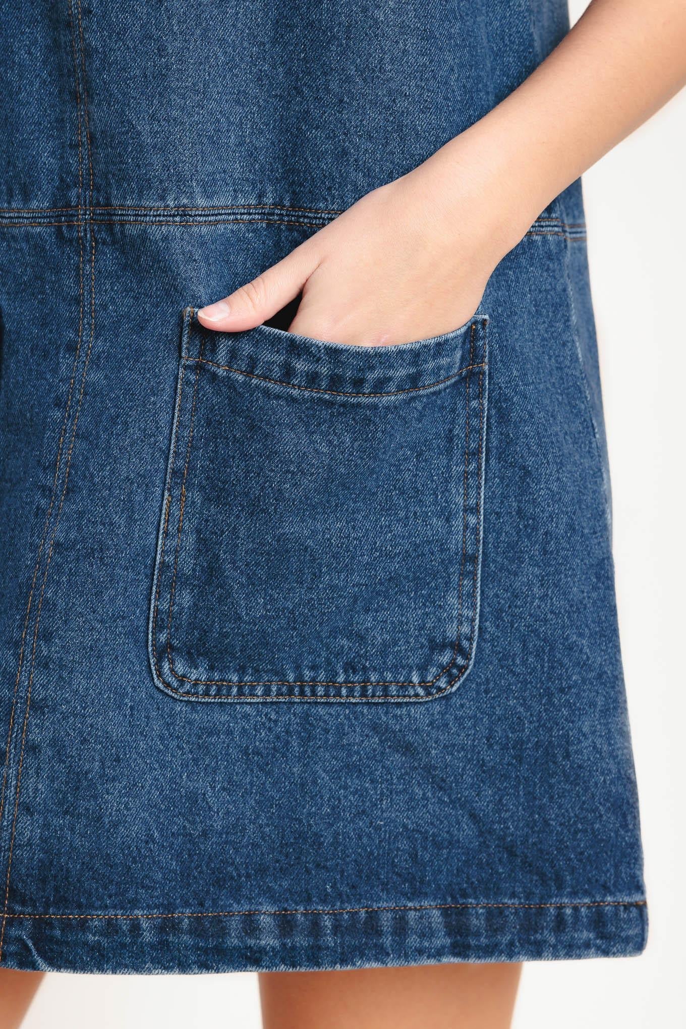 LAIDBACK CHIC DENIM SHIFT DRESS