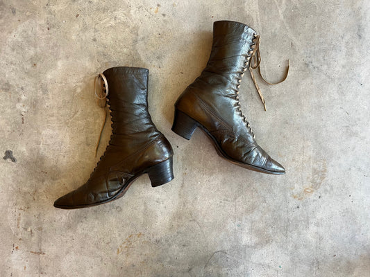 c. 1910s-1920s Brown Boots | Approx Sz 8.5-9