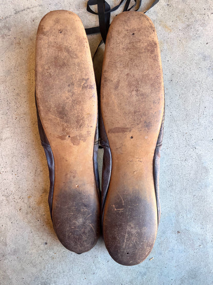 Early 19th c. Grey Silk Slippers