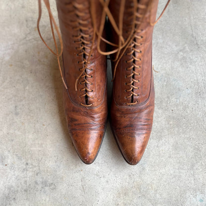 c. 1910s Brown Lace Up Boots | Approx Sz 9