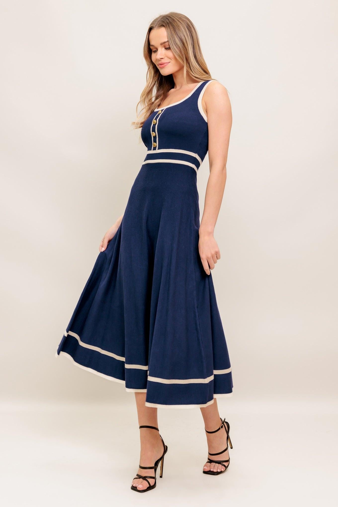 DREAMY DAISY KNIT MIDI DRESS
