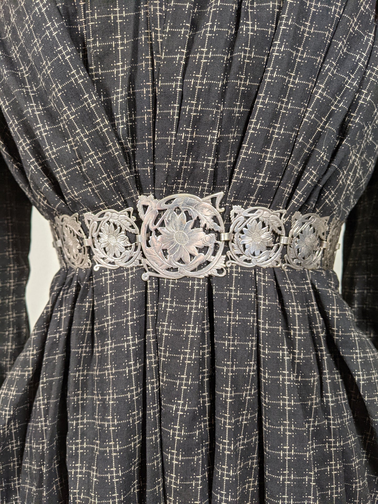 1900s EPNS Flower Belt | 26"