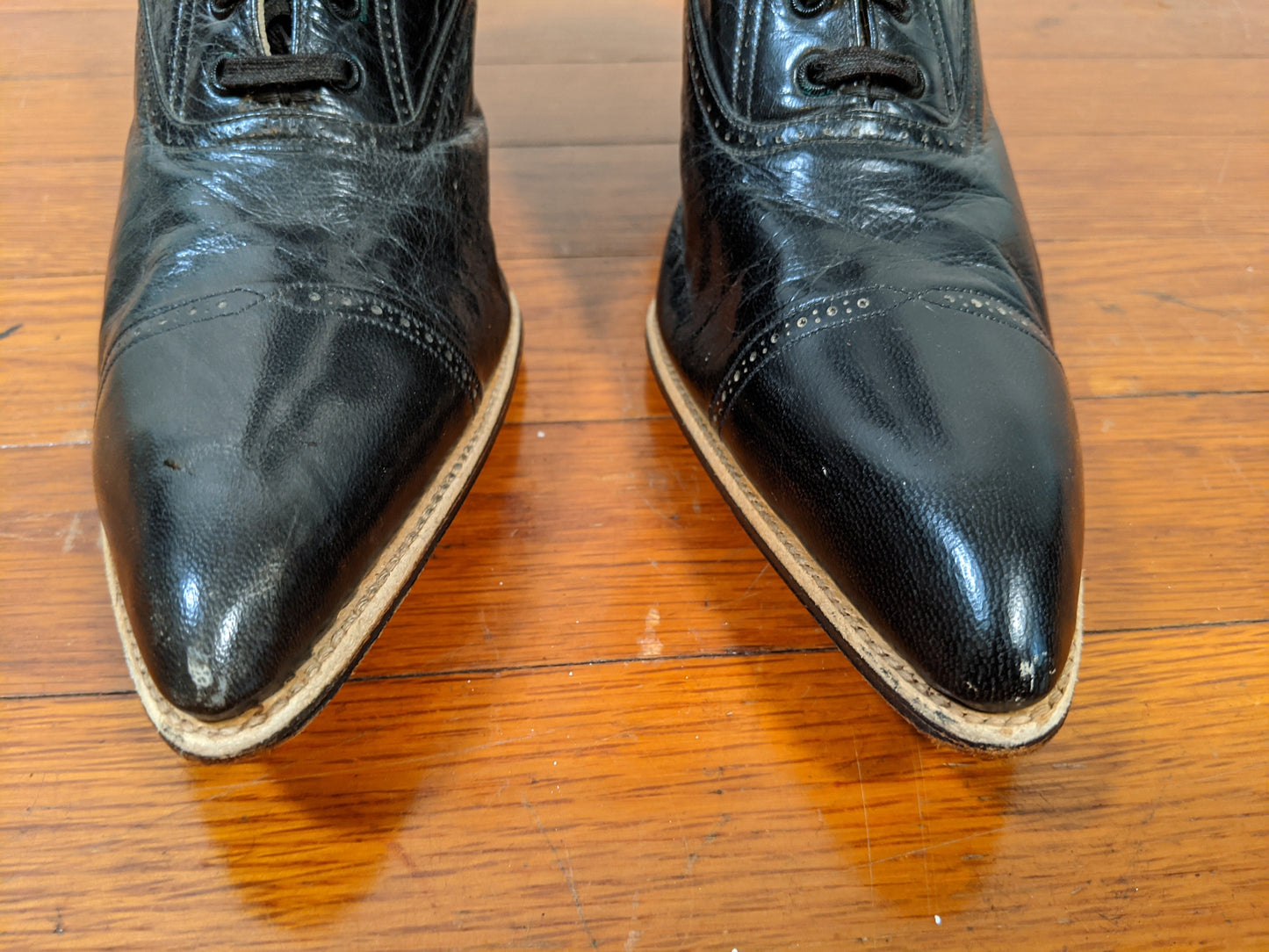 1920s Black Lace Up Boots | Approx Sz 6-6.5