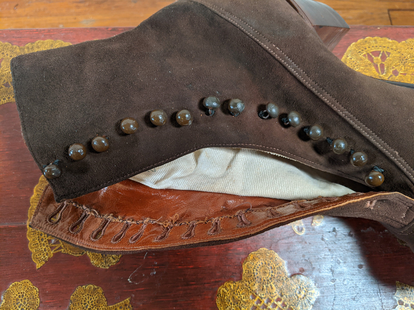Early 1910s Brown Suede Side Button Boots | Approx Sz 5