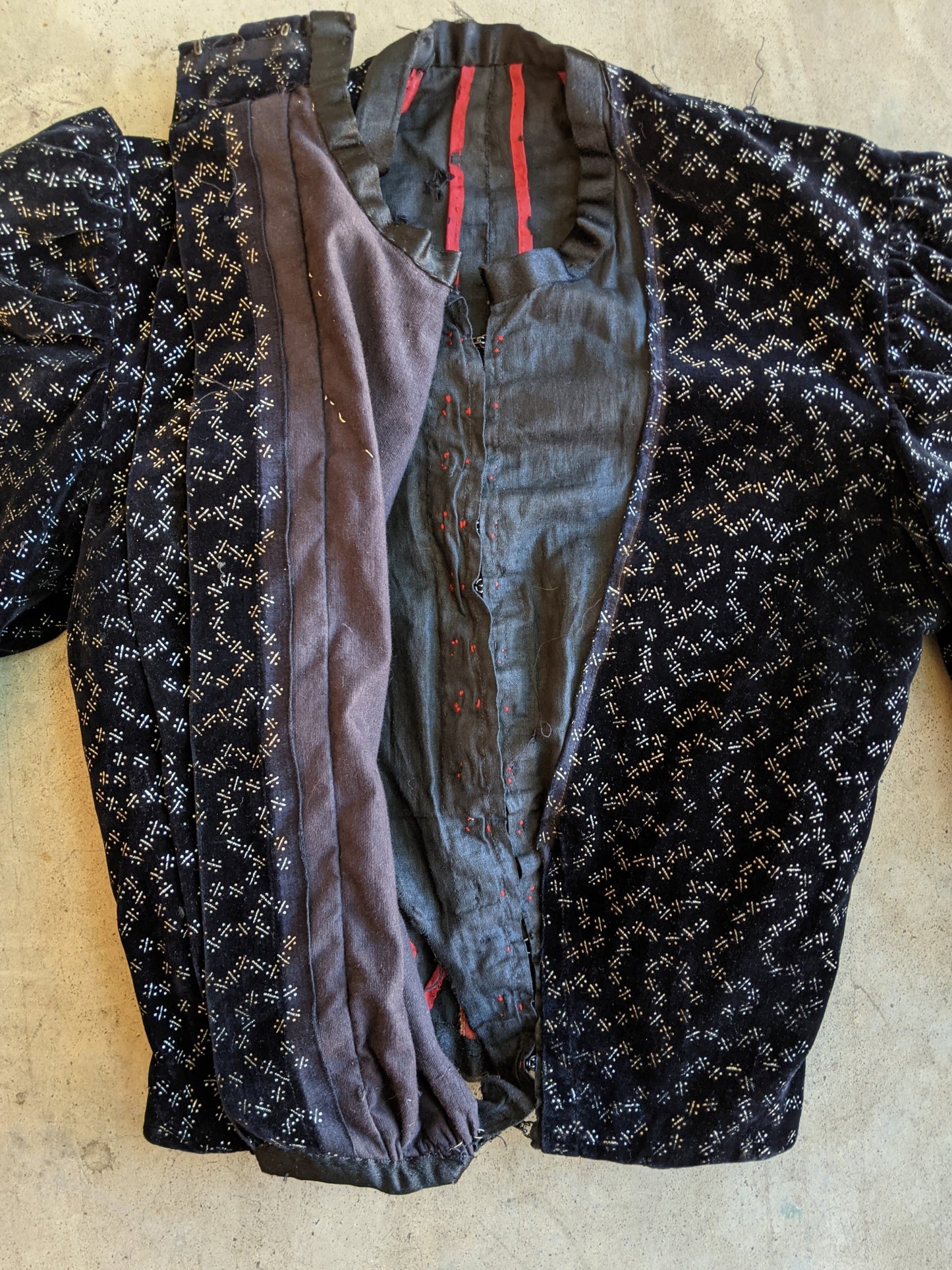c. 1901-1902 Velveteen Bodice | Study + Display / Repair