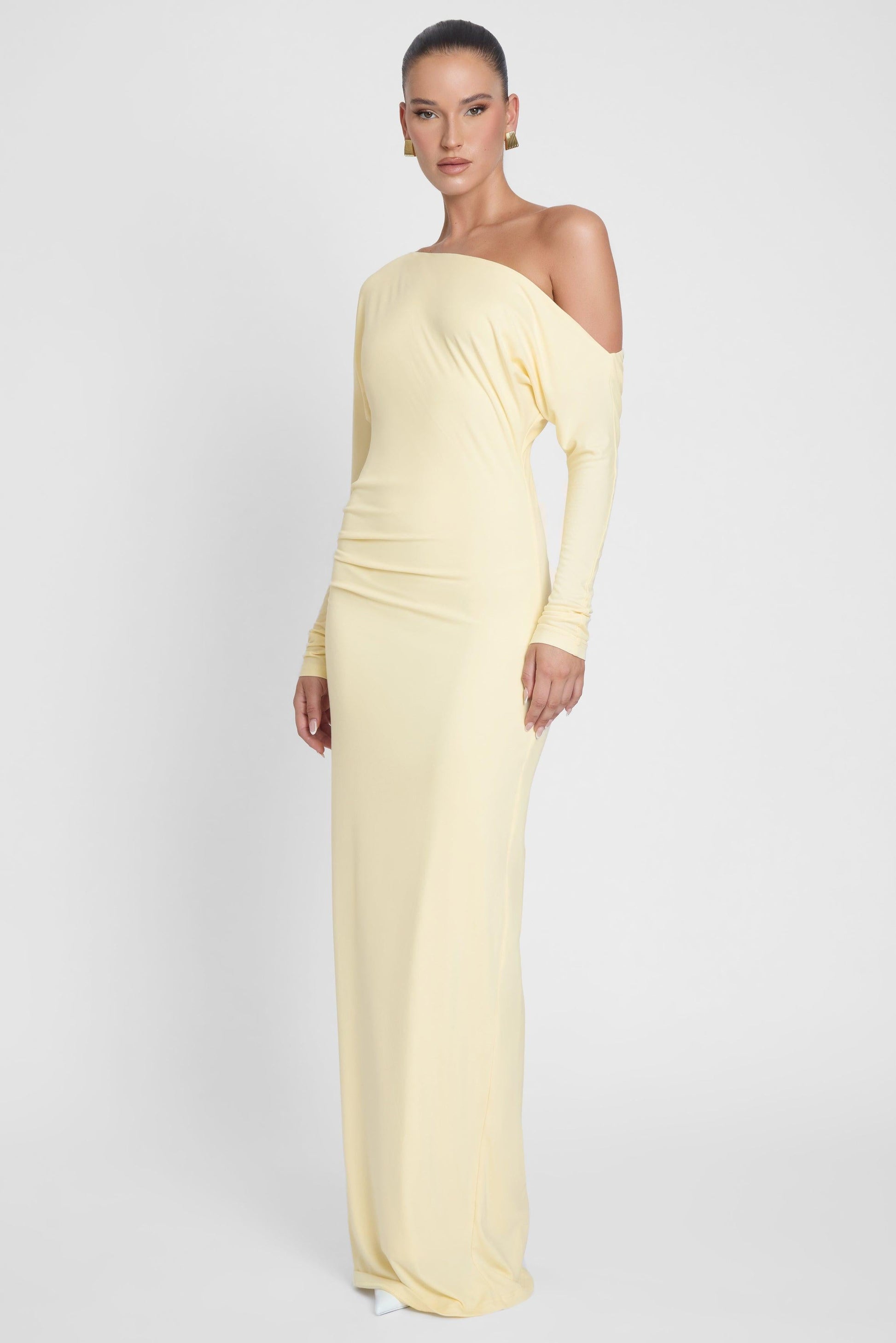 Sola Collection | Maxi Dress for Women with Off-Shoulder Neckline | Effortless Elegance for Any Occasion 3
