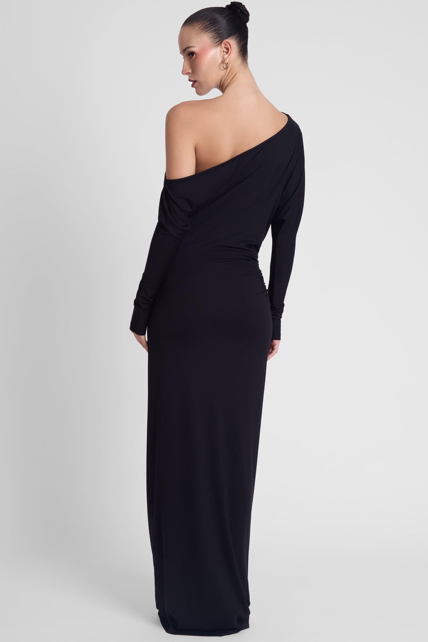 Sola Collection | Maxi Dress for Women with Off-Shoulder Neckline | Elegant Floor-Length Style for Effortless Versatility 3